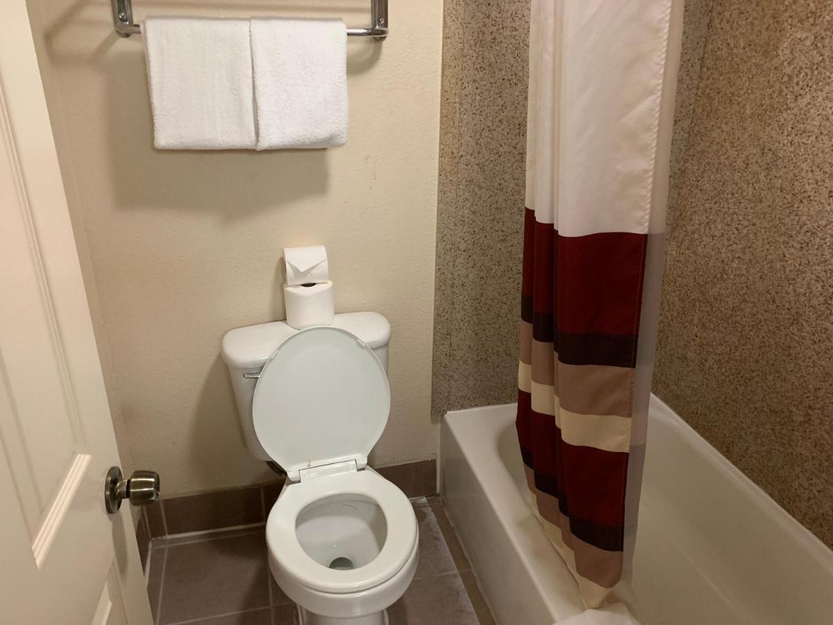 Red Roof Inn Atlanta - Six Flags Lodge West Buitenkant foto