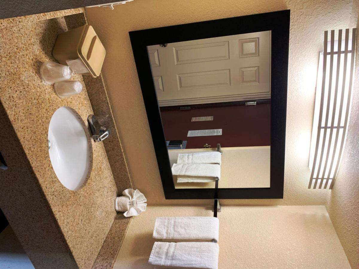 Red Roof Inn Atlanta - Six Flags Lodge West Buitenkant foto